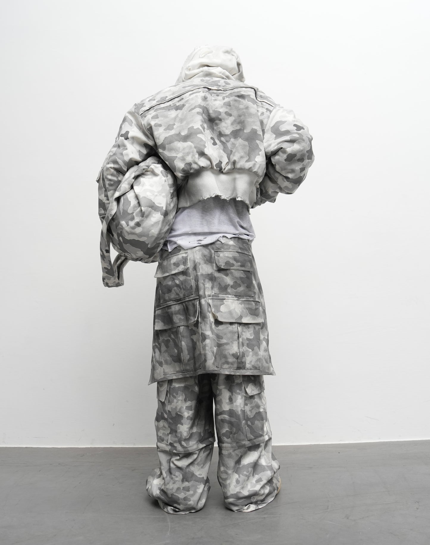 CN32 SCARF DIRTY WHITE CAMO BOMBER