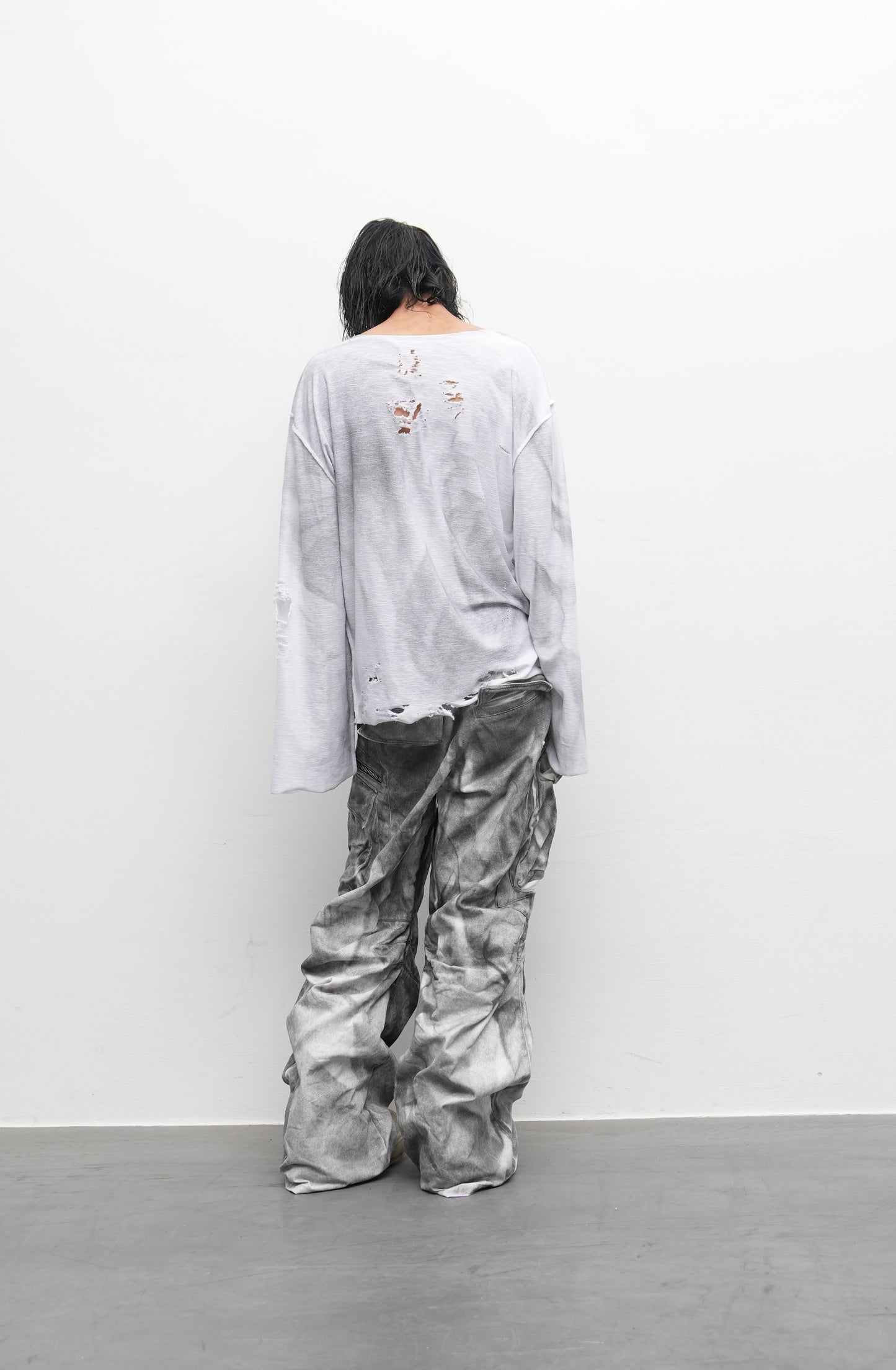 CN43 WHITE DIRTY PANTS