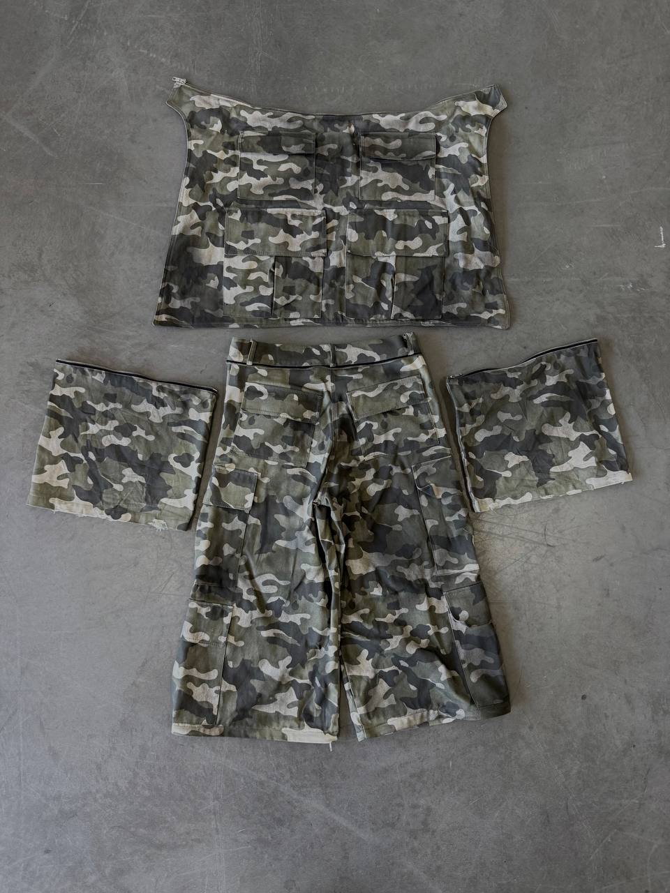 "CN44 DIRTY GREEN CAMO PANTS"