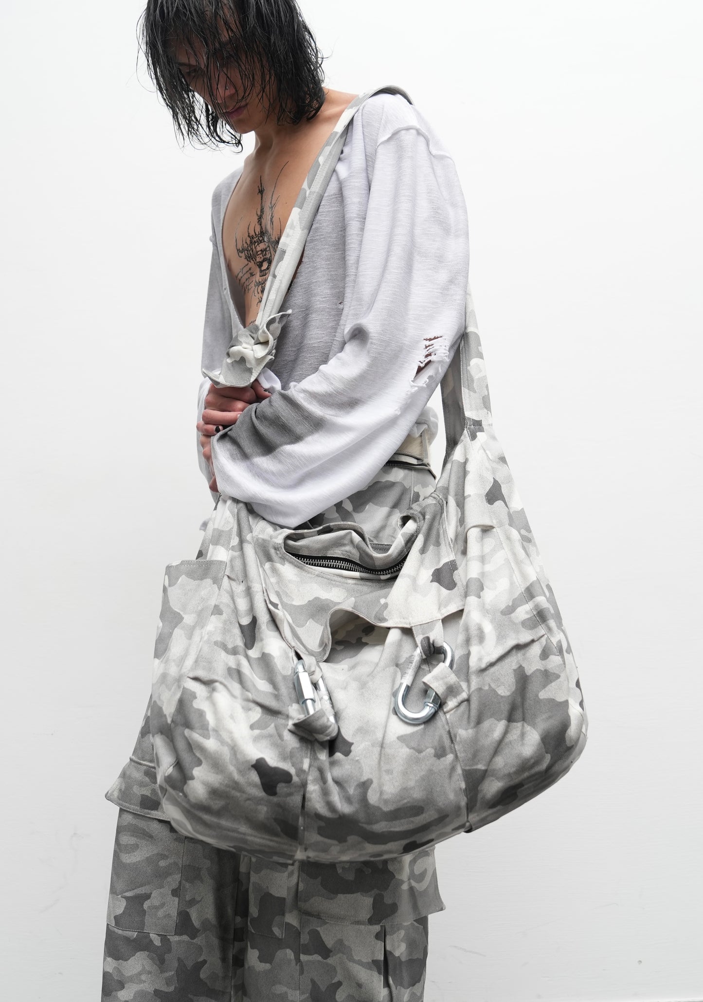 CN16 DIRTY WHITE CAMO BAG